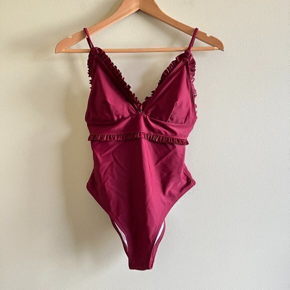 CUPSHE Solid Wine Red Ruffled Trim One-Piece Swimsuit Sexy V-neck Straps Women S - Picture 3 of 7